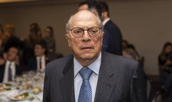 Autor de impeachment de Dilma detona Flávio: 