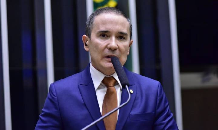 Comissão aprova crédito para incentivar contratação de pessoa com deficiência