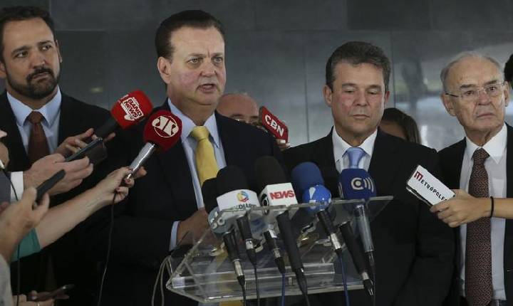 Gilberto Kassab diz que chance de Flávio Bolsonaro ser eleito é 