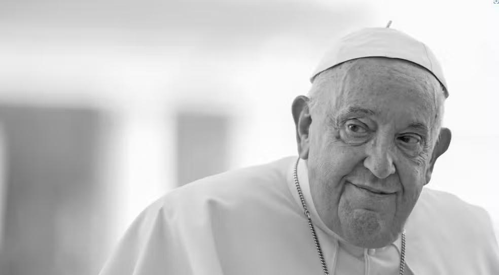 Papa Francisco morre aos 88 anos em Roma