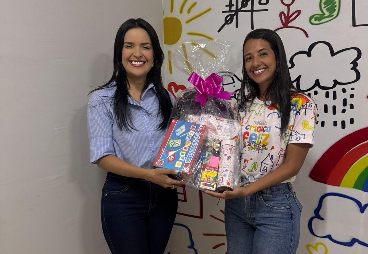 SEMTAS realiza entrega de kits de trabalho para visitadores do Programa Criança Feliz em São Raimundo Nonato