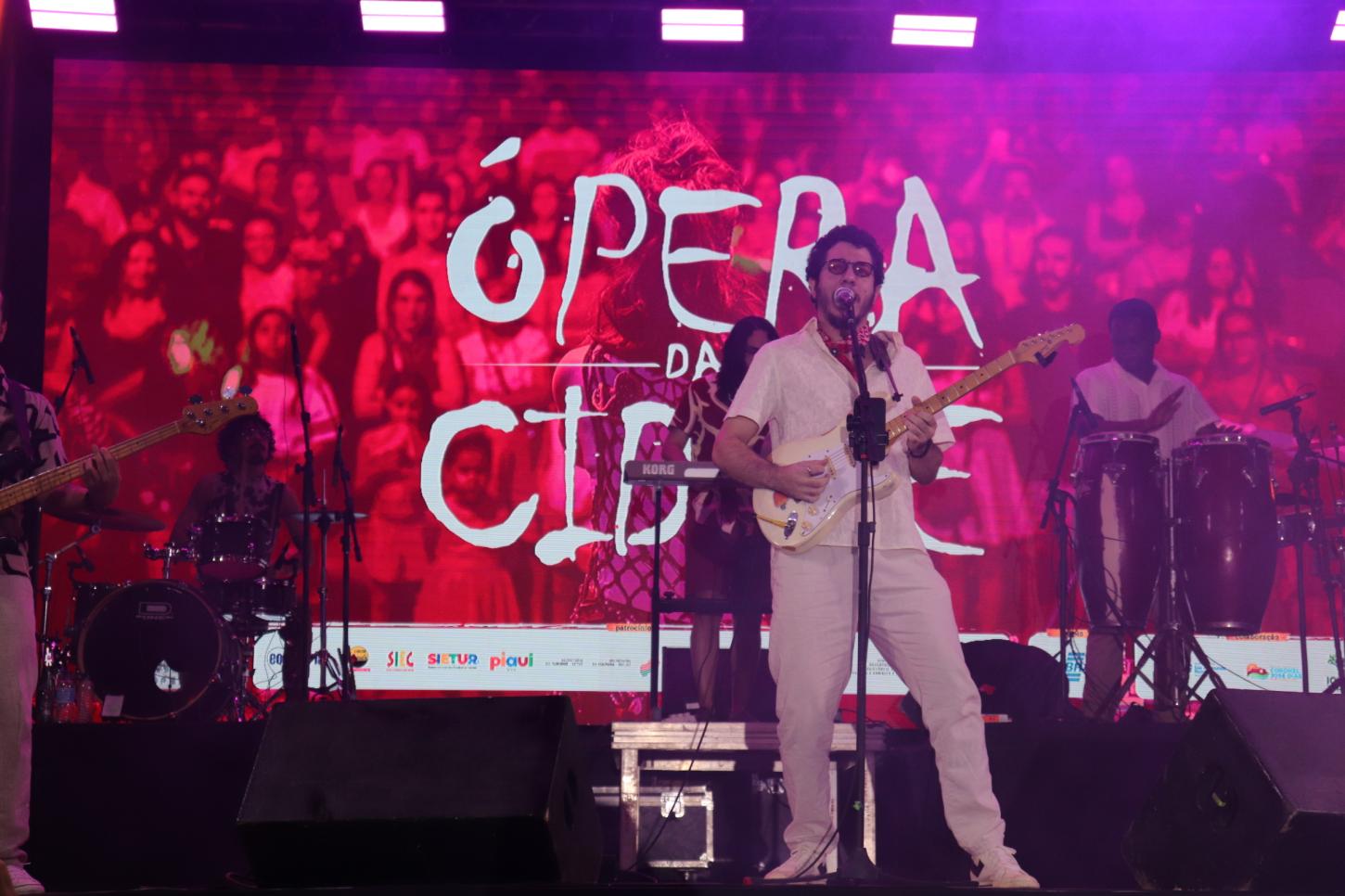 Fotos da 1ª noite do Ópera da Cidade em São Raimundo Nonato-PI