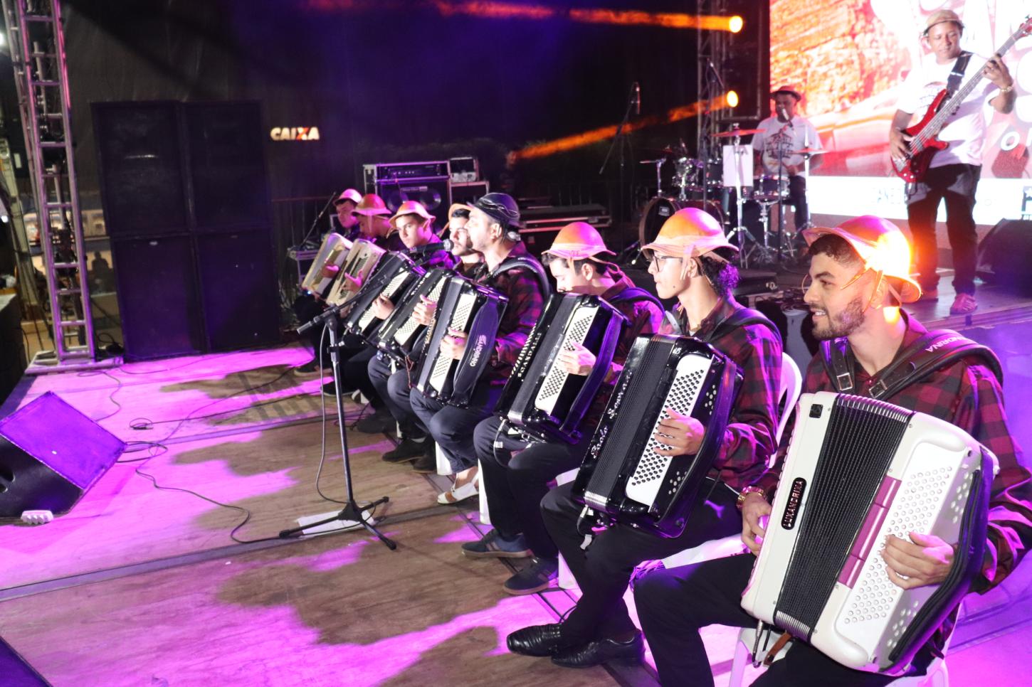 Fotos da 2ª noite do Festival 