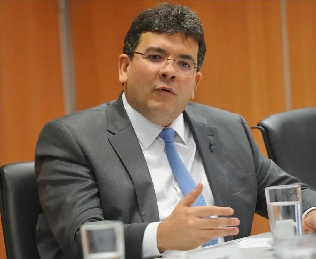Taxação da água de poços é valida somente para grandes empresas, afirma governador