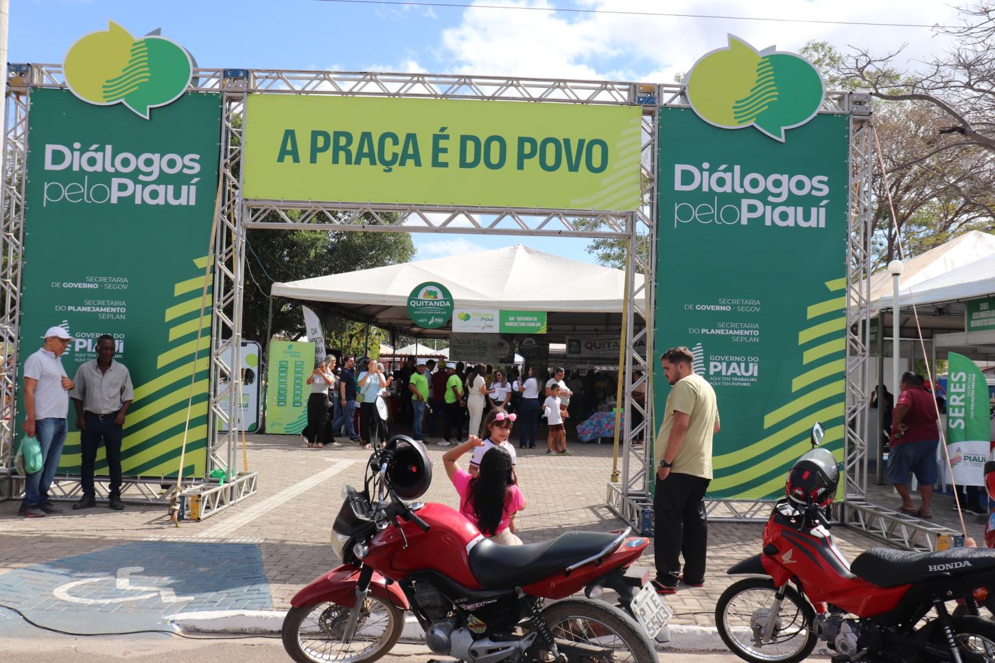 Fotos da Feira de Negócios do Diálogos pelo Piauí em São Raimundo Nonato