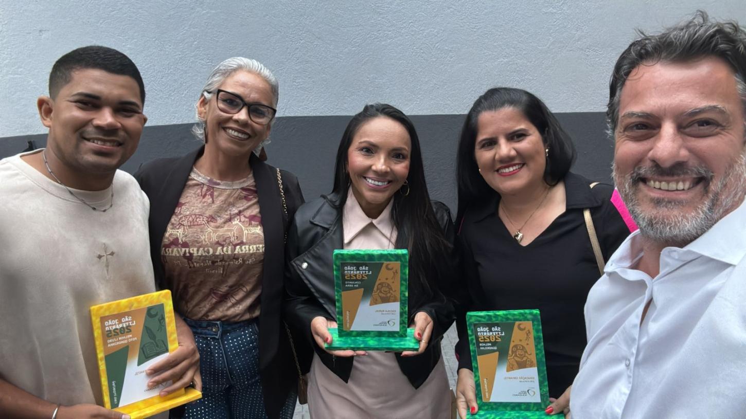 Professor da rede municipal de ensino de SRN recebe prêmio nacional de Educador Destaque no Prêmio Jovem Brasileiro