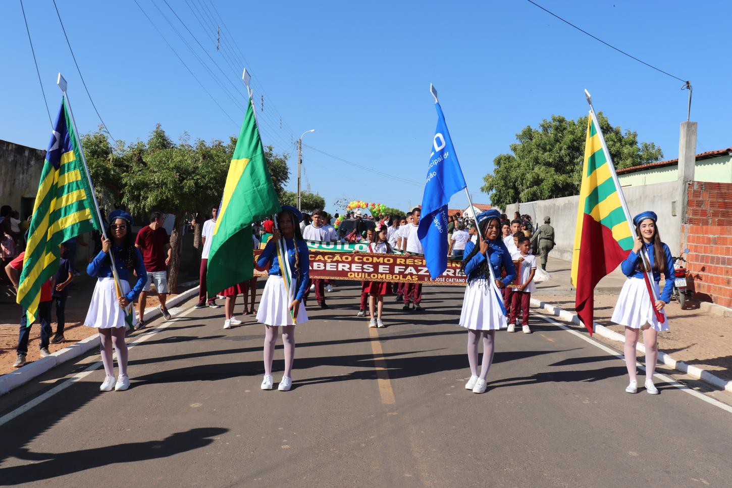 Quilombo Lagoas faz história com primeiro Desfile Cívico no povoado São Vitor