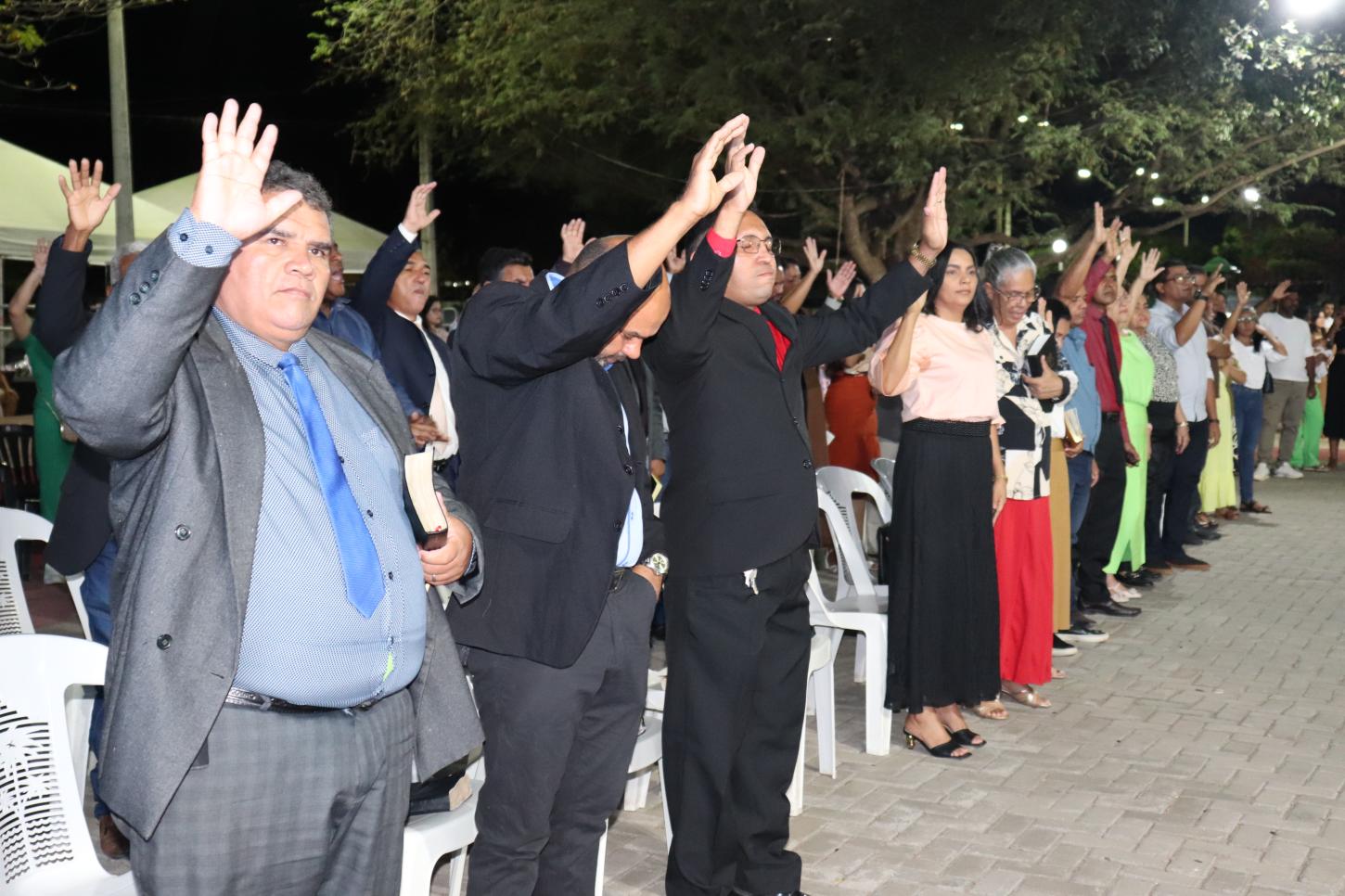 São Raimundo Nonato celebra o Dia do Evangélico com noite de louvor e oração
