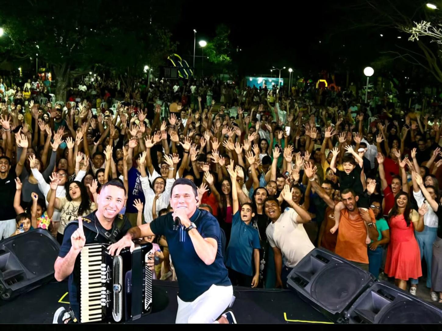 Show Gospel reúne multidão no encerramento das comemorações ao Dia do Evangélico em São Raimundo Nonato