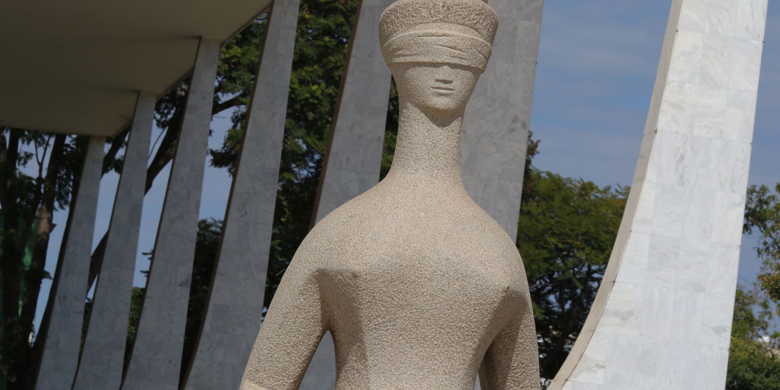 RJ: STF decide se eleição para mandato-tampão será direta ou indireta