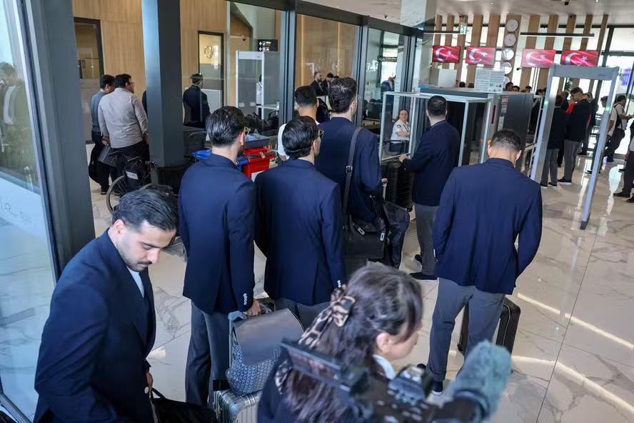 Política migratória dos EUA impõe obstáculo inédito a jogadores, árbitros e comissões técnicas na Copa do Mundo 2026