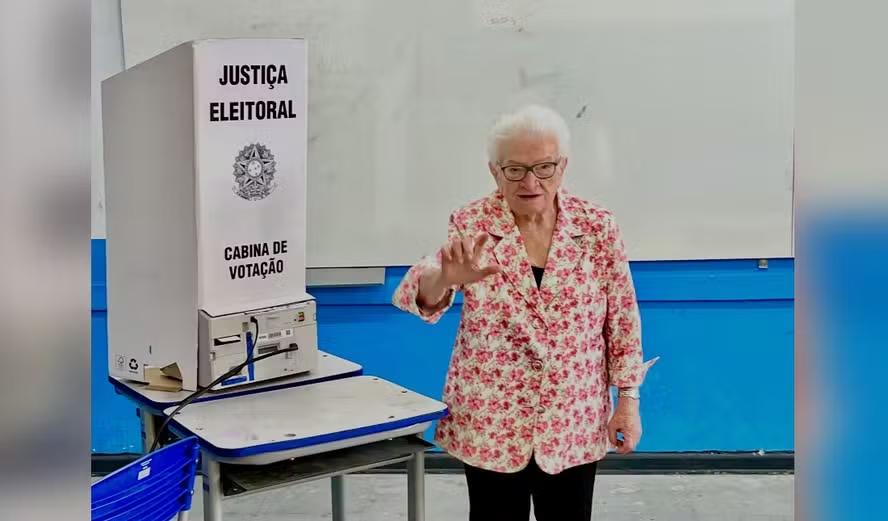 Luiza Erundina, aos 91 anos, se torna a deputada eleita mais velha da Alesp